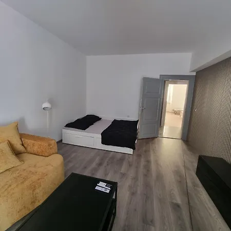 Cozy At Heart Of Split